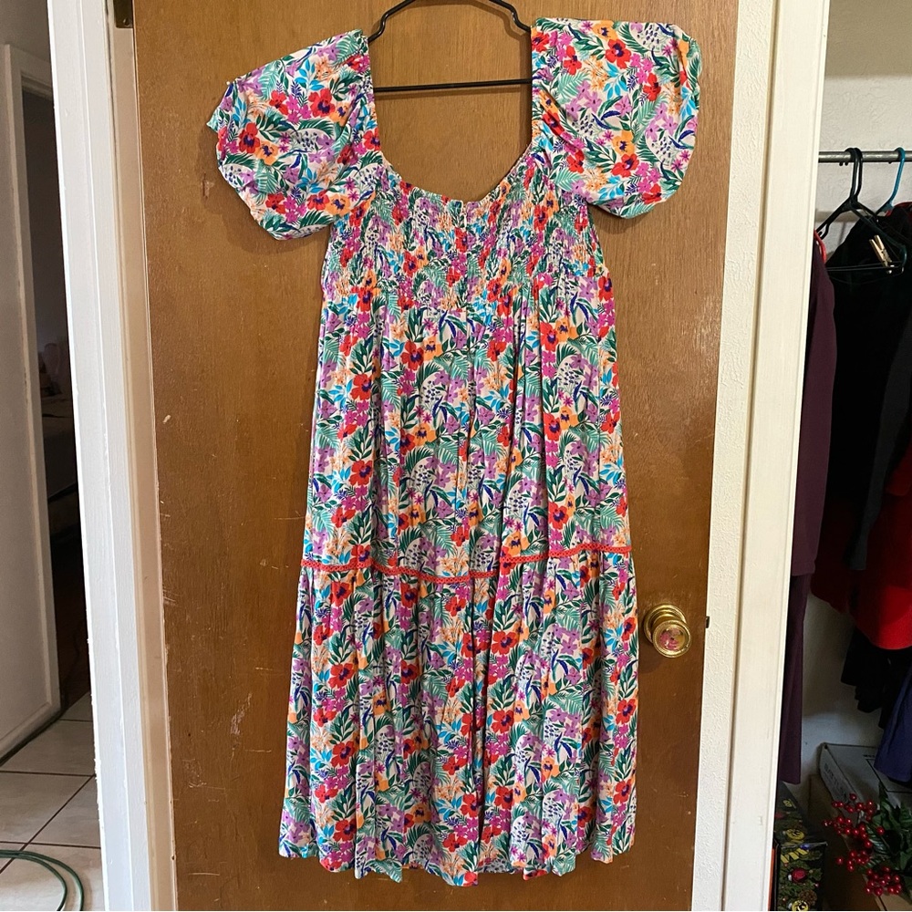 Size L Lost + Wander maxi off the shoulder floral dress